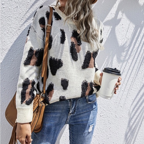Leopard Ivory Drop Shoulder Crew Neck Sweater - Picture 4 of 7